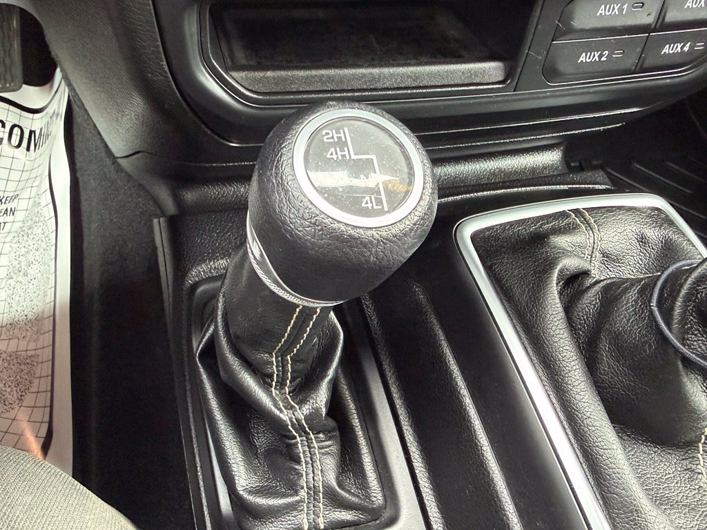 Used 2018 Jeep Wrangler Unlimited Sahara AWD/4WD image 28