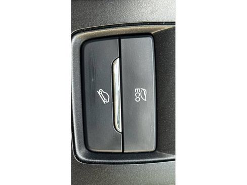 Used 2018 Ford Fusion S FWD image 31