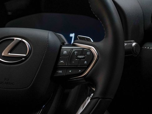 New 2026 Lexus LX 600 4WD w/ Luxury Package image 18