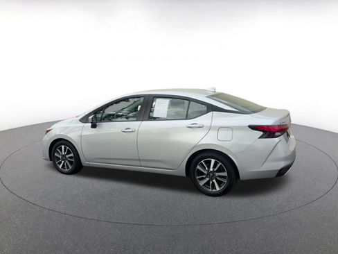 Used 2025 Nissan Versa SV FWD image 8