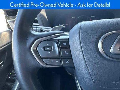 Used 2024 Lexus GX 550 w/ Accessory Package (2T) AWD/4WD image 17