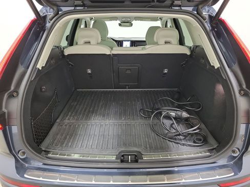 Certified 2024 Volvo XC60 T8 Plus w/ Protection Package Premier image 10