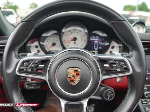 Used 2018 Porsche 911 Targa 4S AWD/4WD image 33