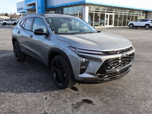 New 2026 Chevrolet Trax ACTIV image 2