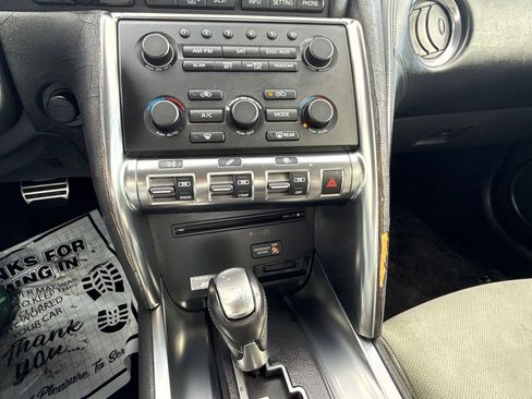 Used 2009 Nissan GT-R Premium image 21