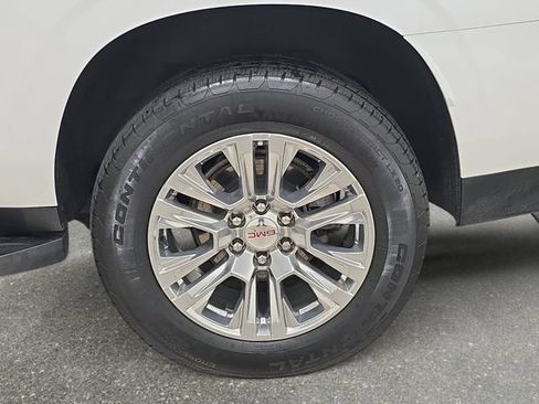 Used 2023 GMC Yukon XL Denali AWD/4WD image 29