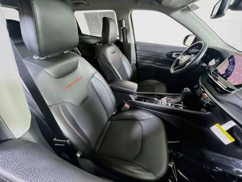 Used 2022 Jeep Compass Trailhawk w/ Trailhawk Convenience Group AWD/4WD image 25