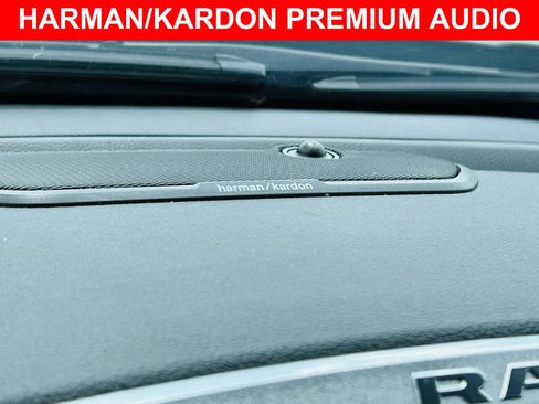 Used 2023 RAM 1500 Laramie AWD/4WD image 4