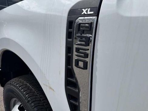 New 2026 Ford F350 XL w/ XL Chrome Package AWD/4WD image 17