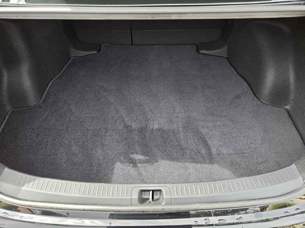 Used 2024 Toyota Corolla LE FWD image 28