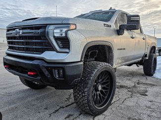 Used 2025 Chevrolet Silverado 2500 LT w/ Trail Boss Package video 2