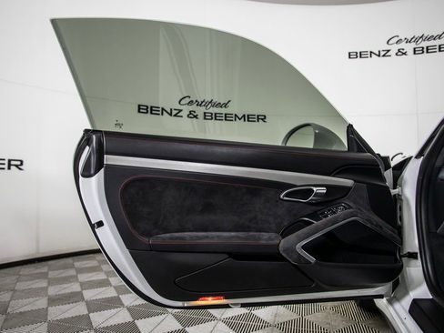 Used 2015 Porsche 911 GT3 image 17