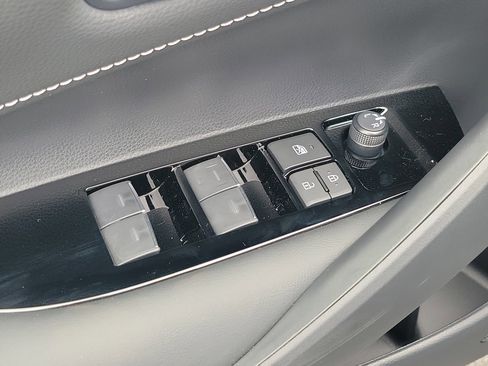 New 2026 Toyota Corolla SE FWD image 22