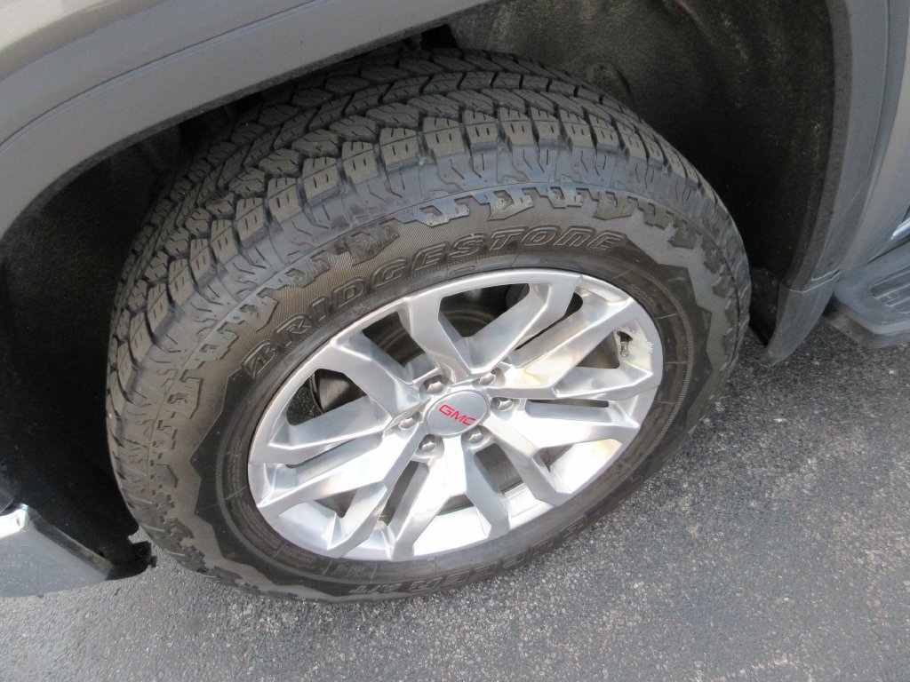 Used 2022 GMC Sierra 1500 SLT w/ SLT Premium Package AWD/4WD image 11