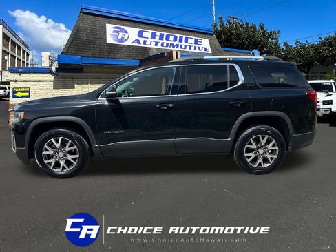 Used 2023 GMC Acadia SLT AWD/4WD image 3
