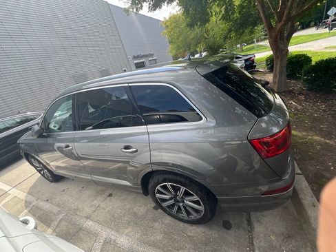 Used 2017 Audi Q7 3.0T Premium Plus AWD/4WD image 3