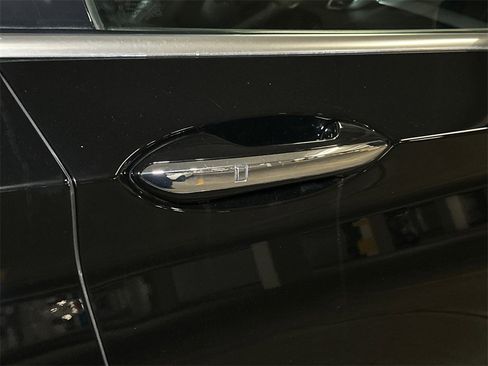 Used 2021 INFINITI QX50 Luxe image 10