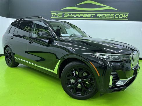 Used 2022 BMW X7 xDrive40i w/ Premium Package AWD/4WD image 1