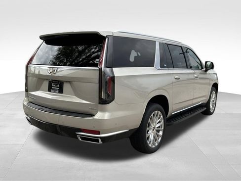 Used 2021 Cadillac Escalade ESV Premium Luxury AWD/4WD image 6