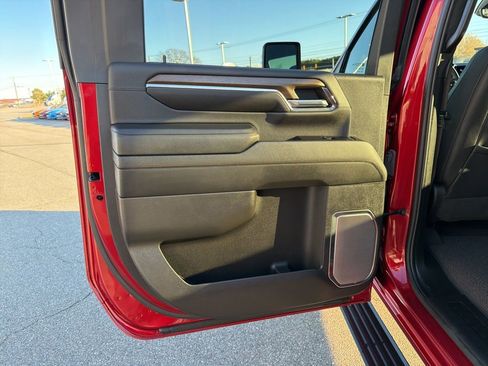 Used 2024 Chevrolet Silverado 2500 High Country w/ High Country Premium Package image 16