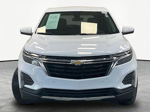 Used 2024 Chevrolet Equinox LT FWD image 2