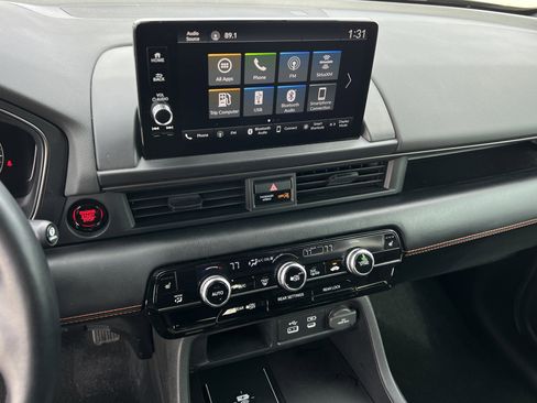 Used 2024 Honda Pilot TrailSport image 24