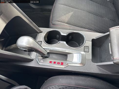 Used 2014 GMC Terrain SLE image 26