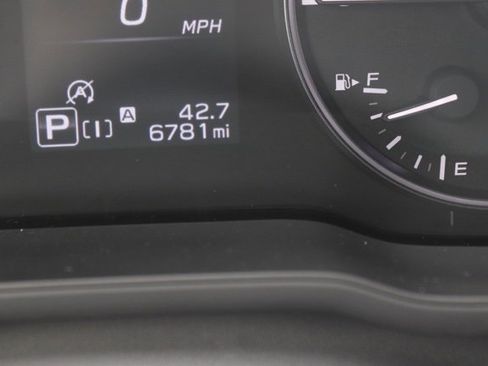 Certified 2024 Subaru Crosstrek 2.0i Premium image 32