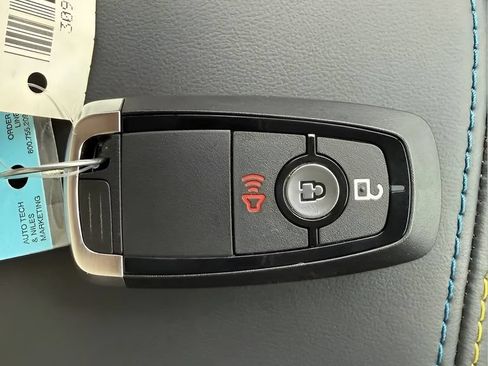 New 2026 Ford Maverick Lobo AWD/4WD image 33