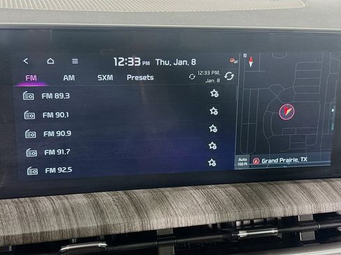 Used 2025 Kia Telluride EX image 19