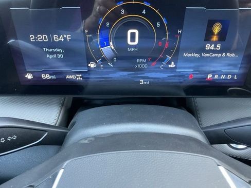 New 2026 Chevrolet Equinox LT AWD/4WD image 13