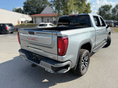 Used 2024 GMC Sierra 1500 AT4 w/ Technology Package AWD/4WD image 20