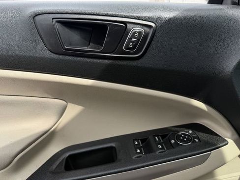 Used 2021 Ford EcoSport S image 21