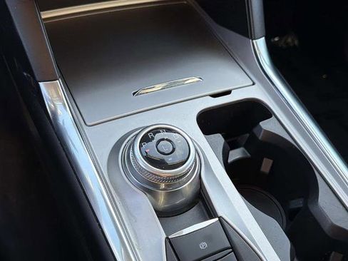 Certified 2022 Ford Explorer Limited w/ Limited Technology Package image 28