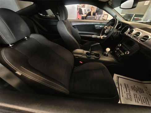 Used 2017 Ford Mustang GT image 14