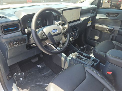 New 2025 Ford Maverick Lobo image 7