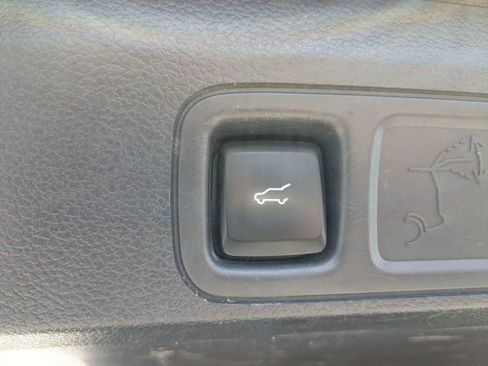 Used 2024 Ford Expedition Limited RWD image 14