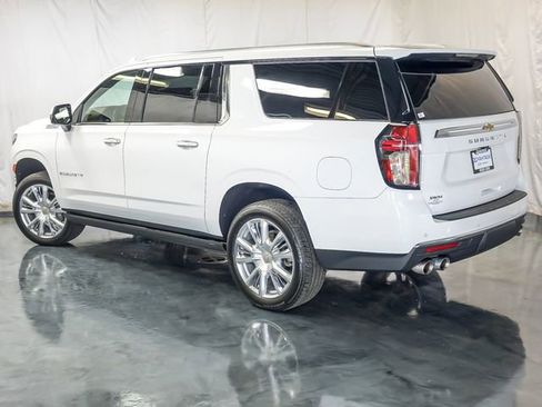 Certified 2022 Chevrolet Suburban High Country w/ Premium Package AWD/4WD image 9
