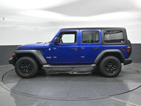 Used 2018 Jeep Wrangler Unlimited Sport AWD/4WD image 9