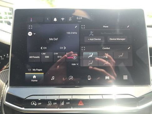 Used 2025 Jeep Compass Latitude w/ Altitude Special Edition AWD/4WD image 19