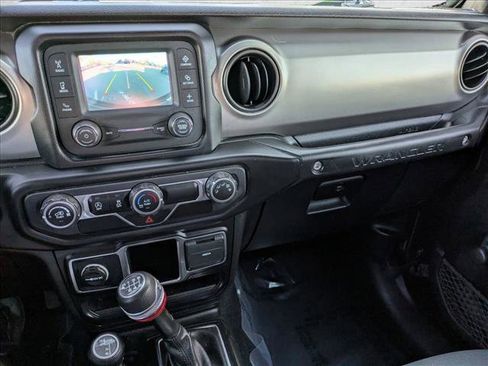 Used 2020 Jeep Wrangler Sport image 16