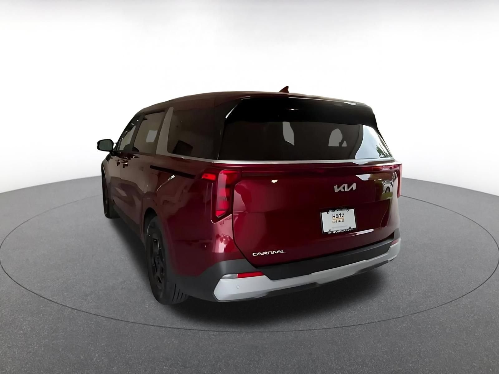 Used 2026 Kia Carnival FWD image 10
