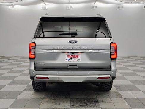 Used 2023 Ford Expedition Limited AWD/4WD image 10