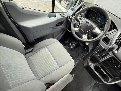 Used 2019 Ford Transit 150 XLT RWD image 10