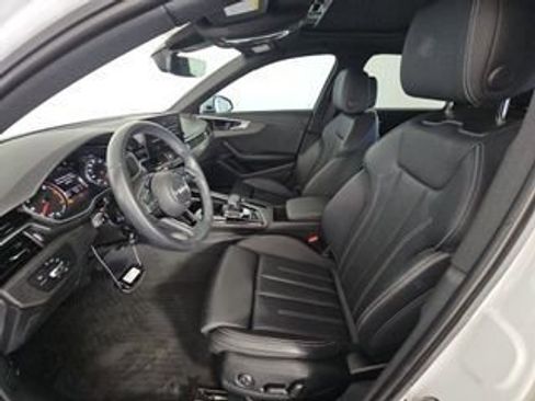 Used 2023 Audi A4 2.0T Premium w/ Convenience Package image 5