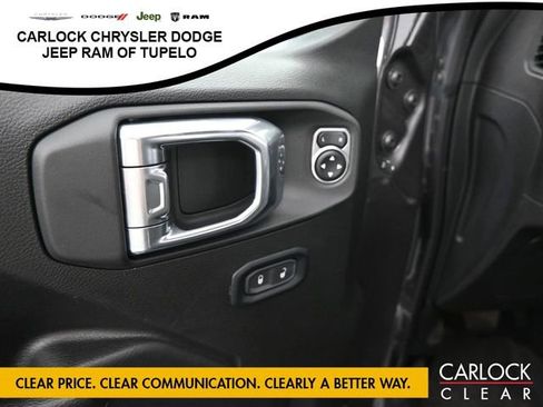 Used 2025 Jeep Wrangler Sport image 13