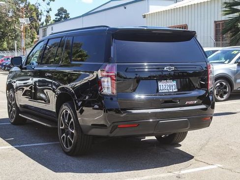 Used 2024 Chevrolet Suburban RST w/ Luxury Package RWD image 8