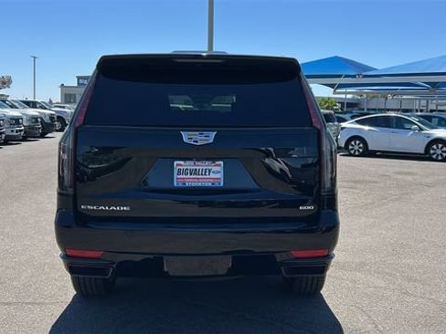 Used 2023 Cadillac Escalade Sport AWD/4WD image 4
