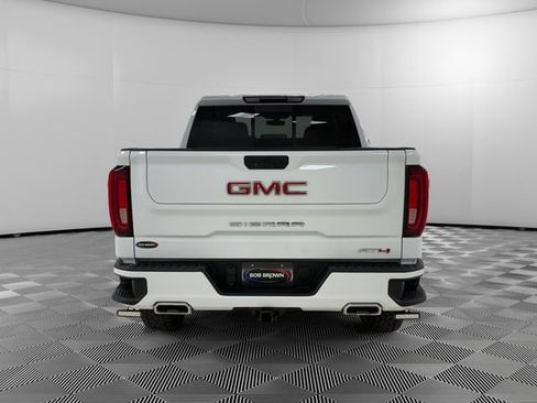 Used 2021 GMC Sierra 1500 AT4 w/ AT4 Preferred Package AWD/4WD image 4