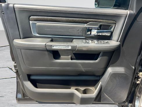 Used 2017 RAM 3500 Laramie Longhorn AWD/4WD image 38